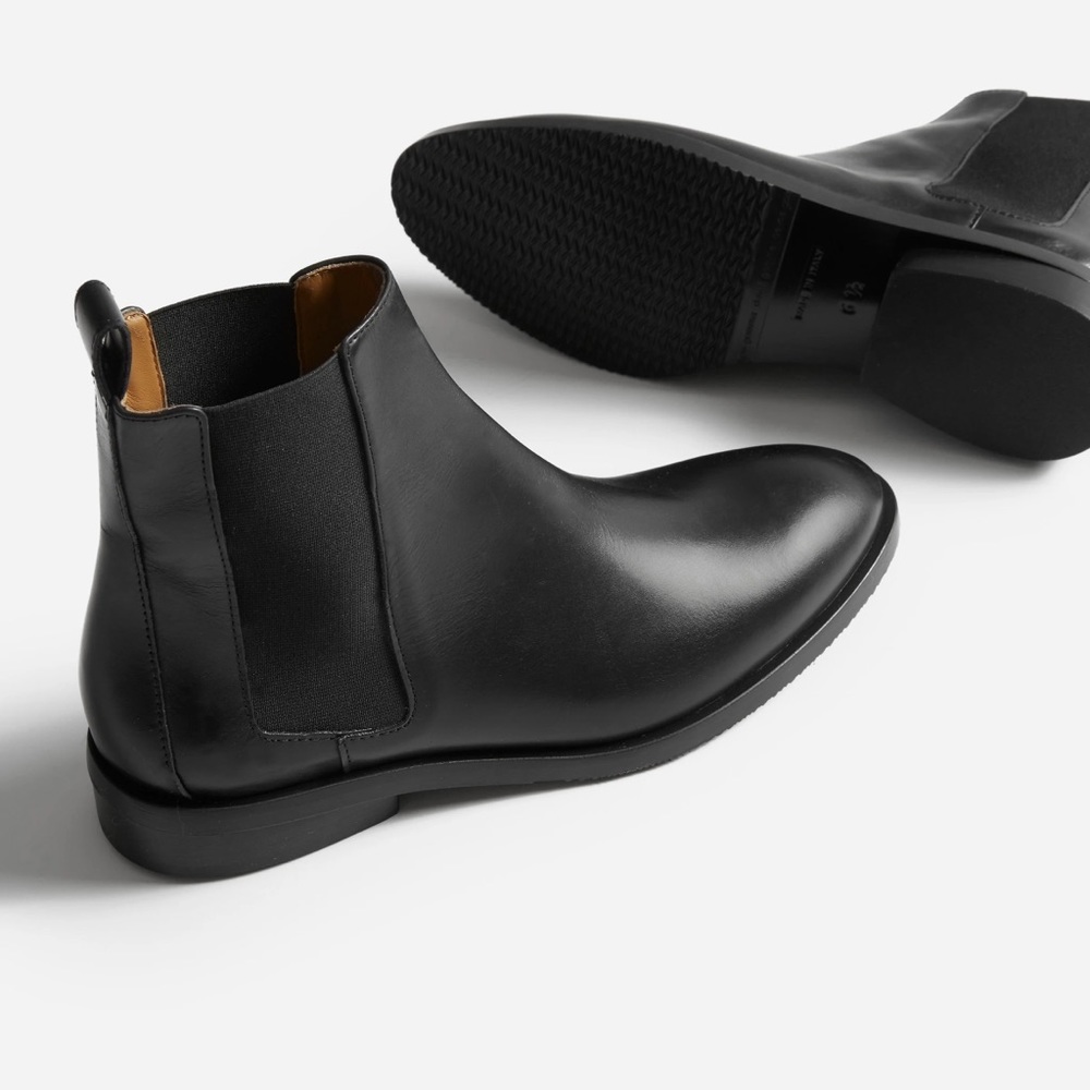 Everlane Modern Chelsea Boot 5.5